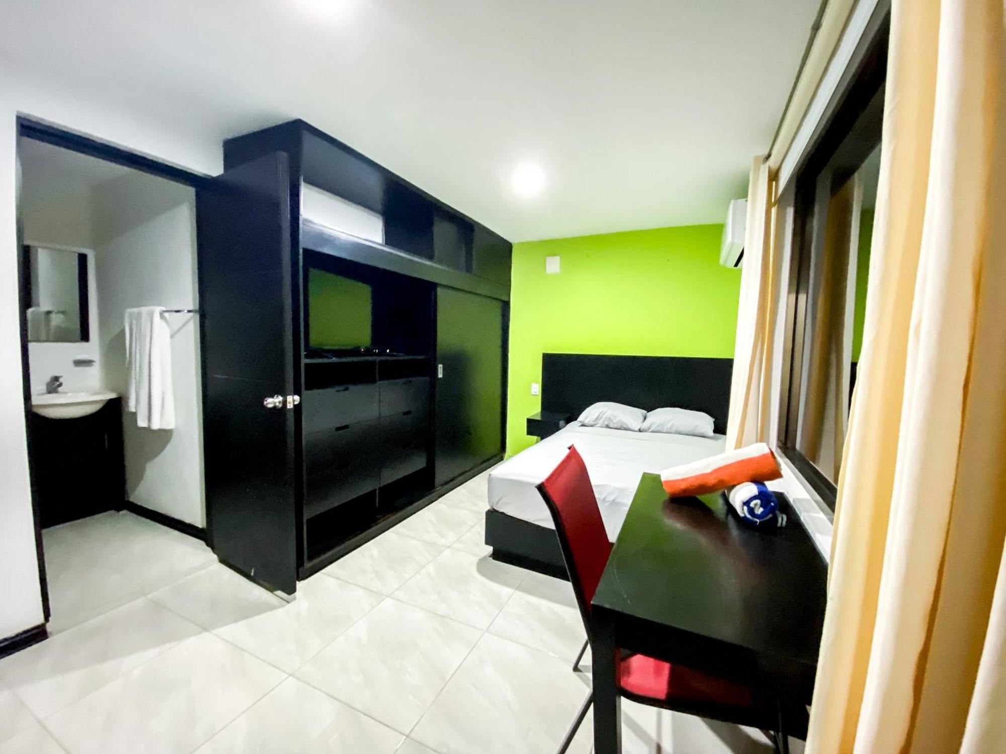 Casa Balam Gladiolas Cancun Room photo